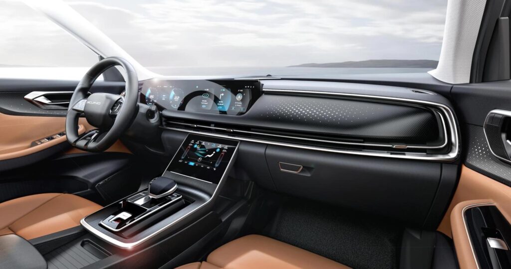 BAIC X7  X7 1.5T 130kW 7DCT 4x2 ALL IN MY24