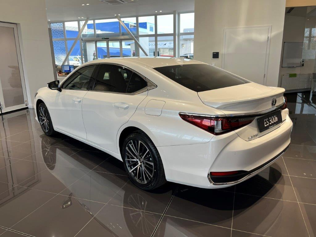 Lexus ES 300h  BUSINESS EDITION