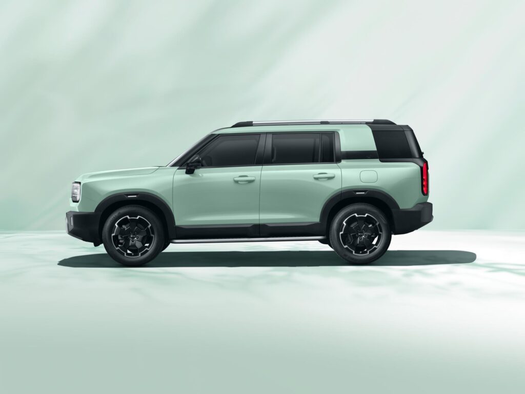 BAIC BJ30  HEV 1.5T 209kW 2DHT 4x4