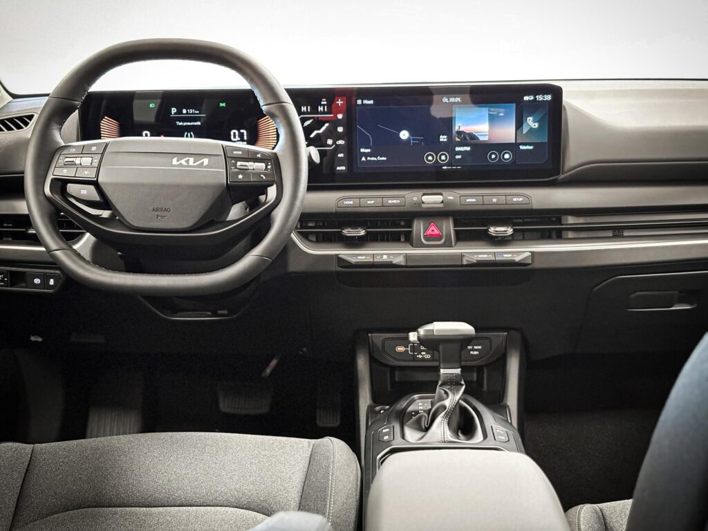 KIA K4  1,6 T-GDi GPF 7DCT SPIN 110 KW (2026)