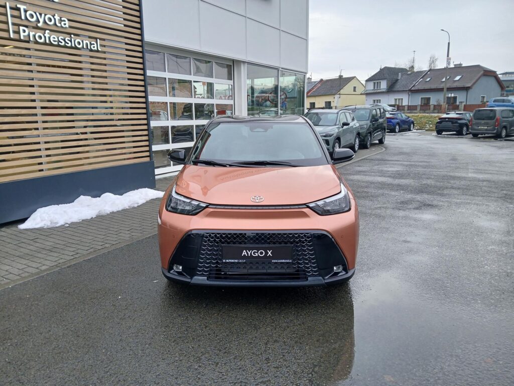 Toyota Aygo X  1.5 HEV Executive