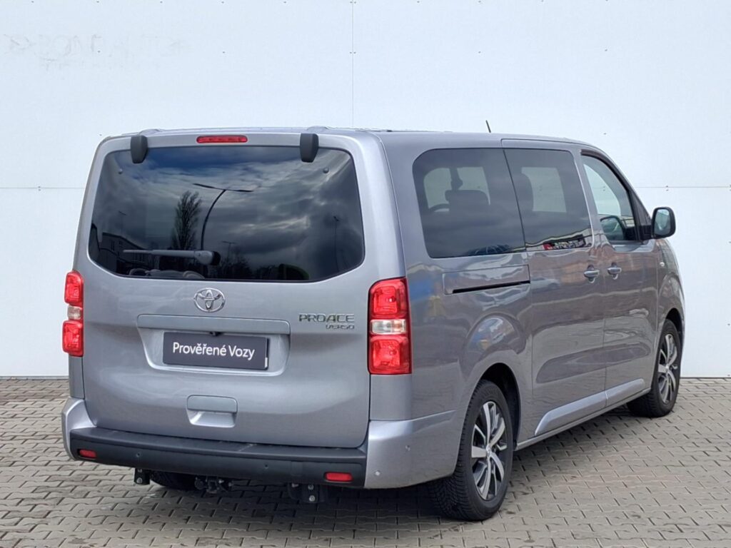Toyota Proace Verso  2,0 D-4D 8AT L2 Family Webasto