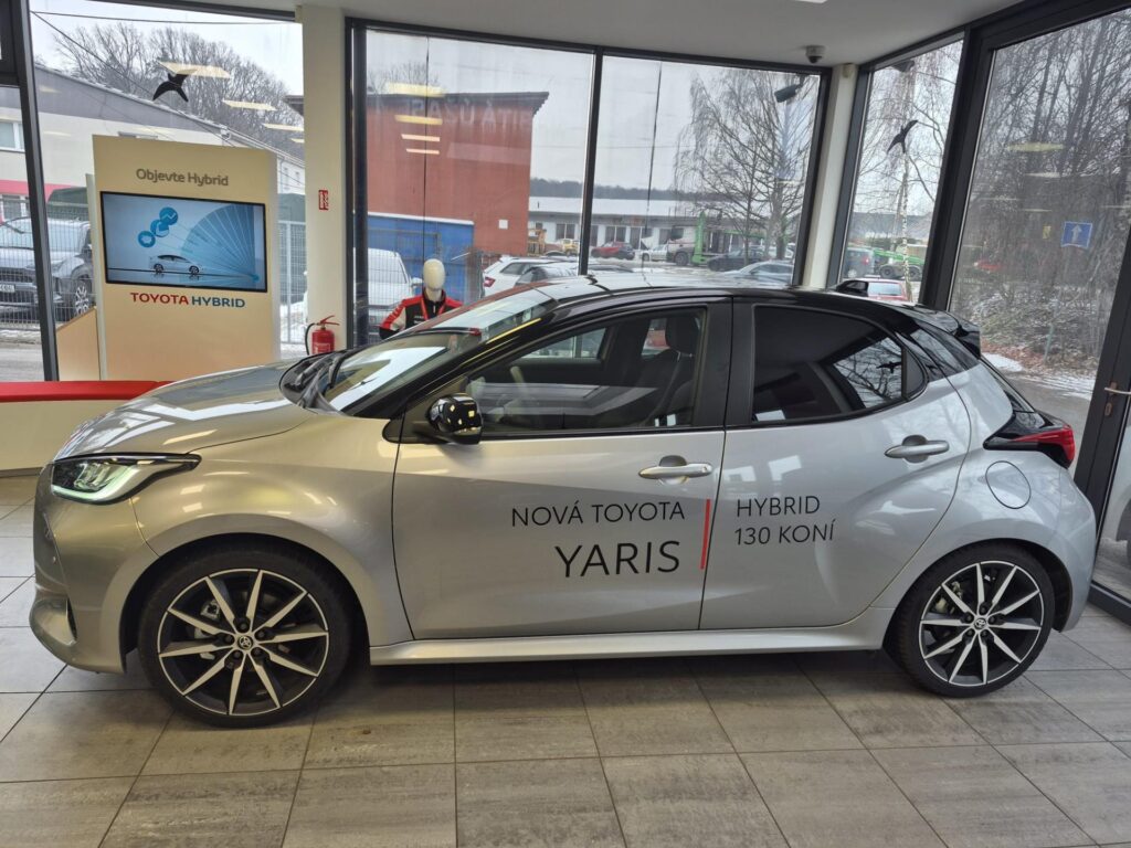Toyota Yaris  GR Sport VIP 1.5 Hybrid (130 k)