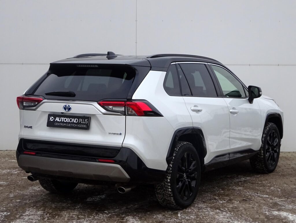 Toyota RAV4  2.5 HSD e-CVT AWD Sel. Sky. Tažné