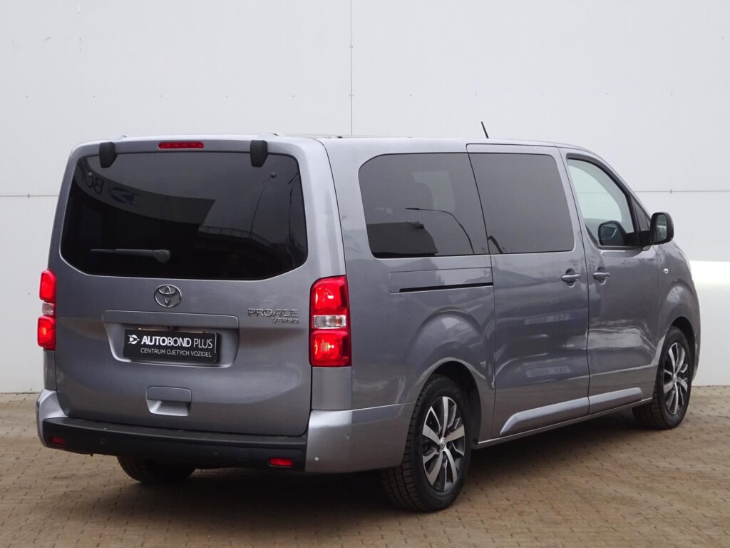 Toyota Proace  L2 2.0 D-4D 180k 8AT VIP