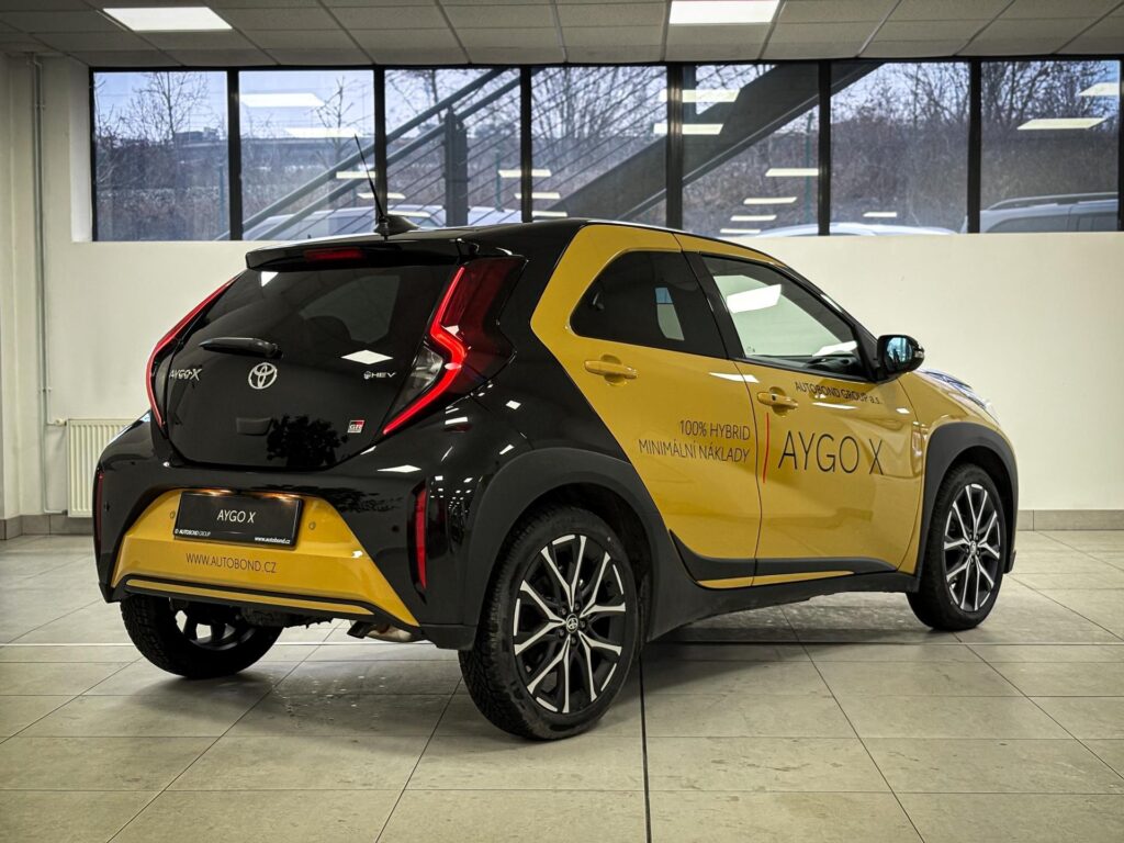 Toyota Aygo X  1.5 Hybrid, e-CVT, GR SPORT