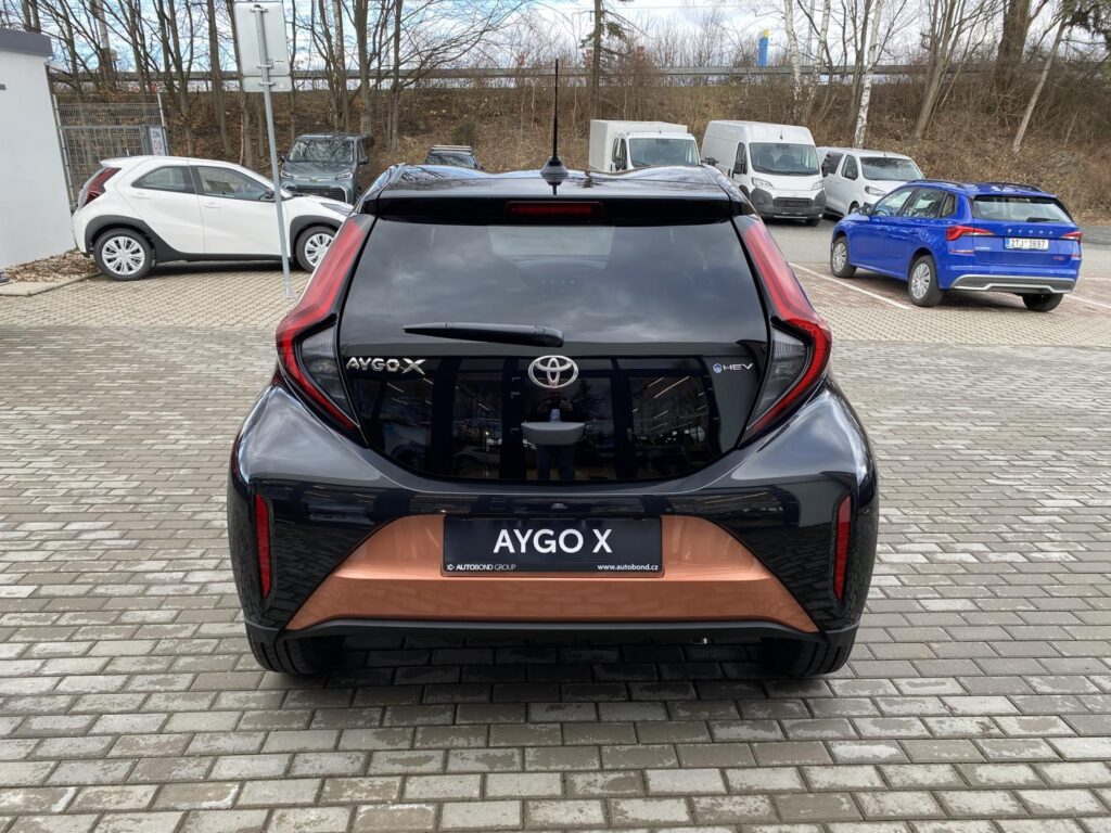 Toyota Aygo X  1.5 HEV STYLE