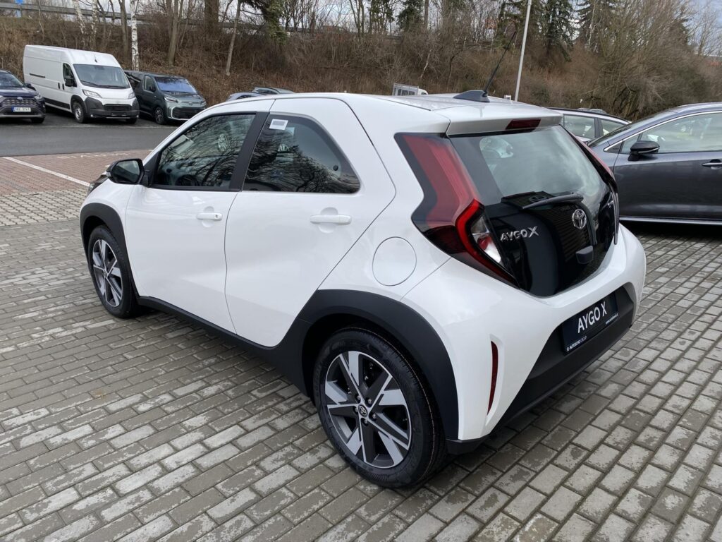 Toyota Aygo X  1.5 HEV Comfort