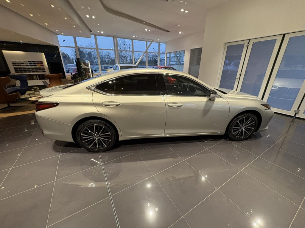 Lexus ES 300h  PRESTIGE TOP