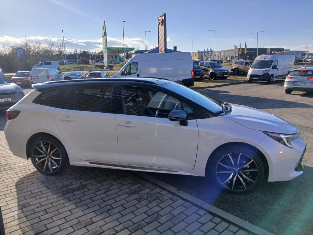 Toyota Corolla  1.8 HEV GR Sport