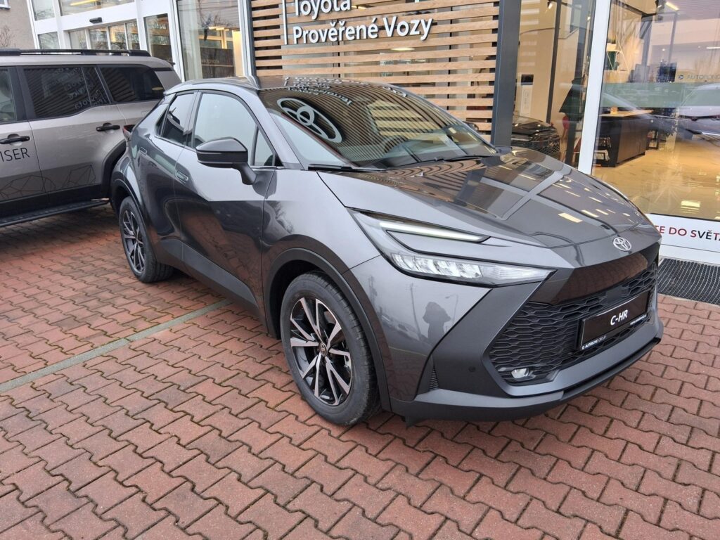 Toyota C-HR  2,0 PHEV 4X2 STYLE