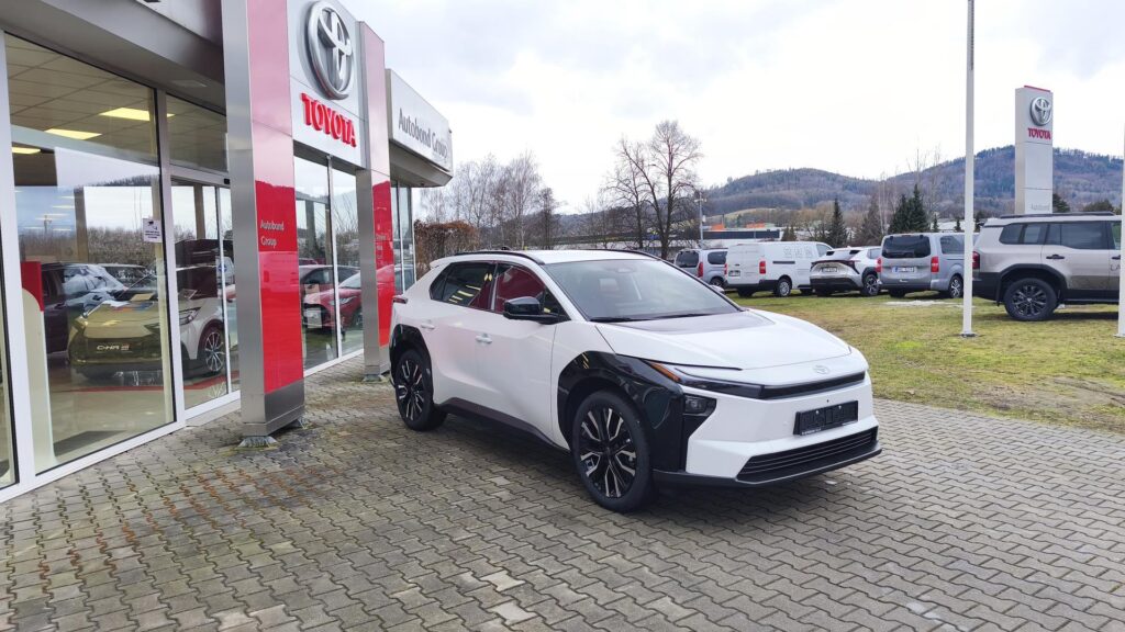 Toyota bZ4X  BEV 4X4 - EXECUTIVE