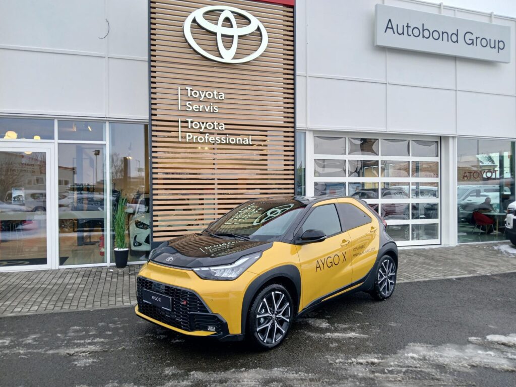 Toyota Aygo X  1,5 HEV 116k GR Sport