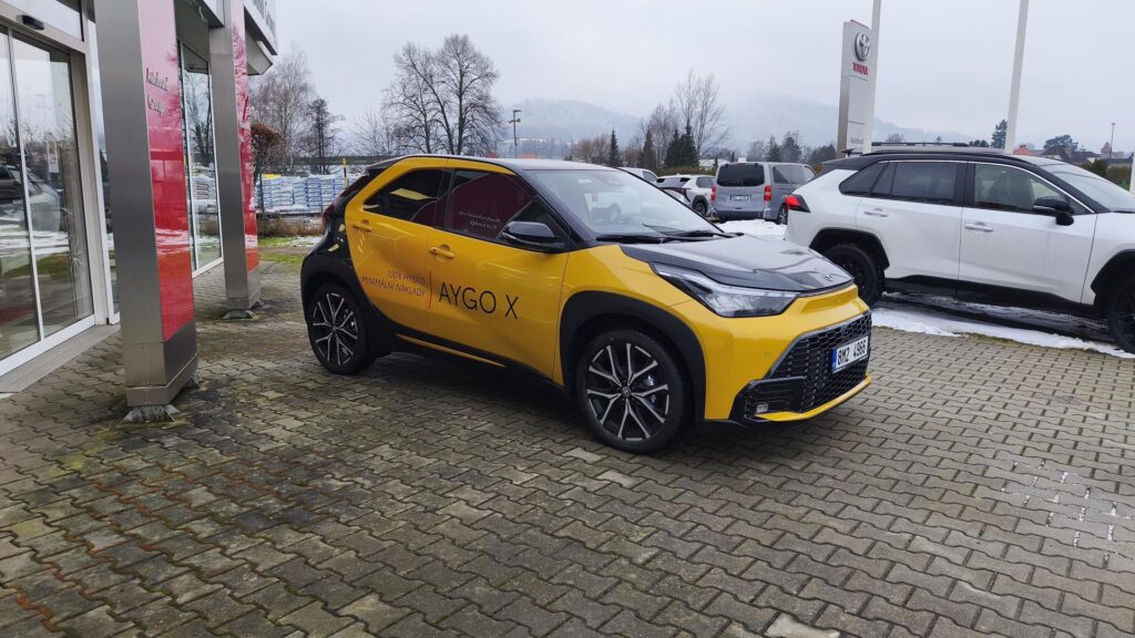 Toyota Aygo X  1.5 HEV GR SPORT
