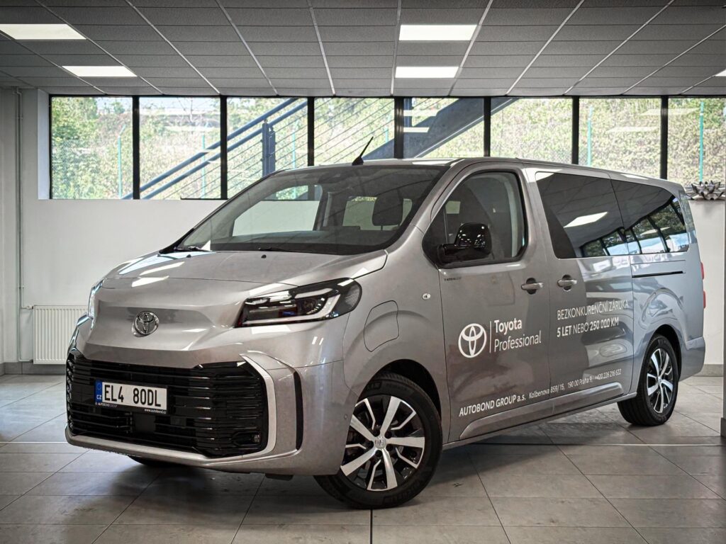 Toyota Proace Verso  8 míst, BEV , E-Toggle, Family