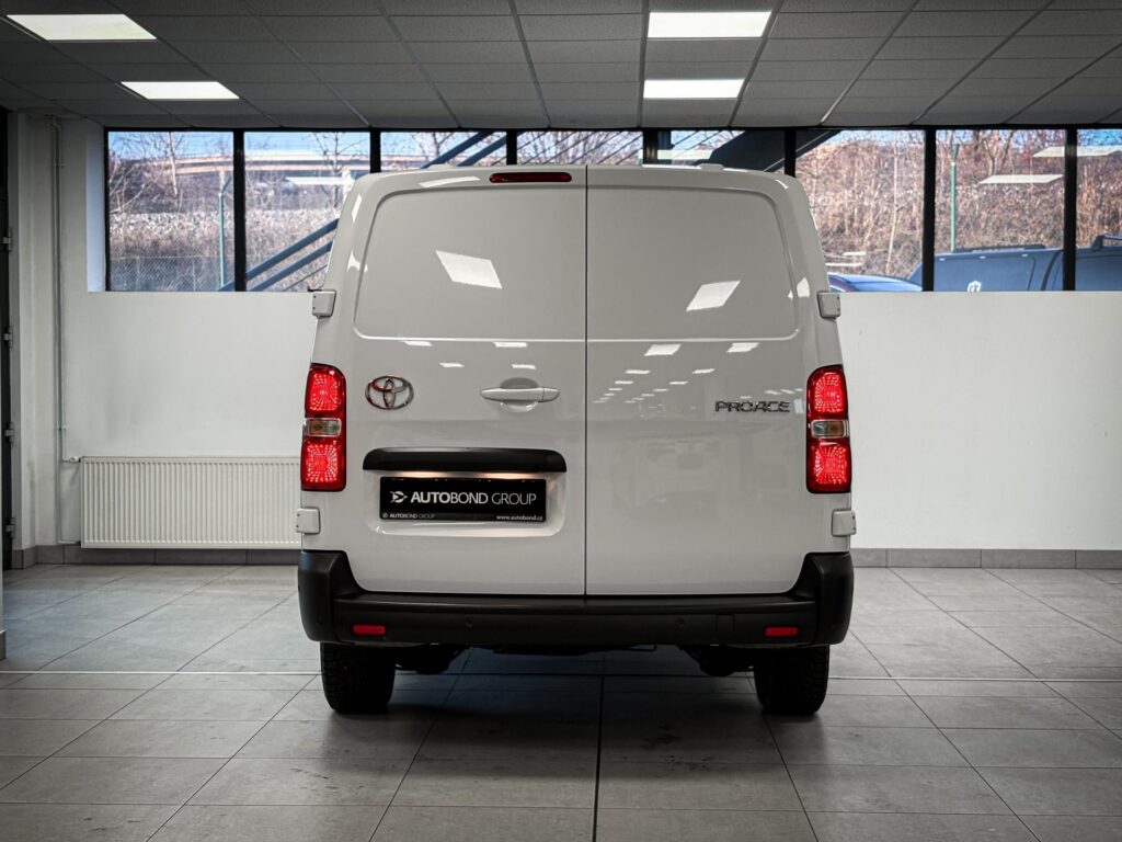 Toyota ProAce  2,0L 8st, Active Multimedia Navi