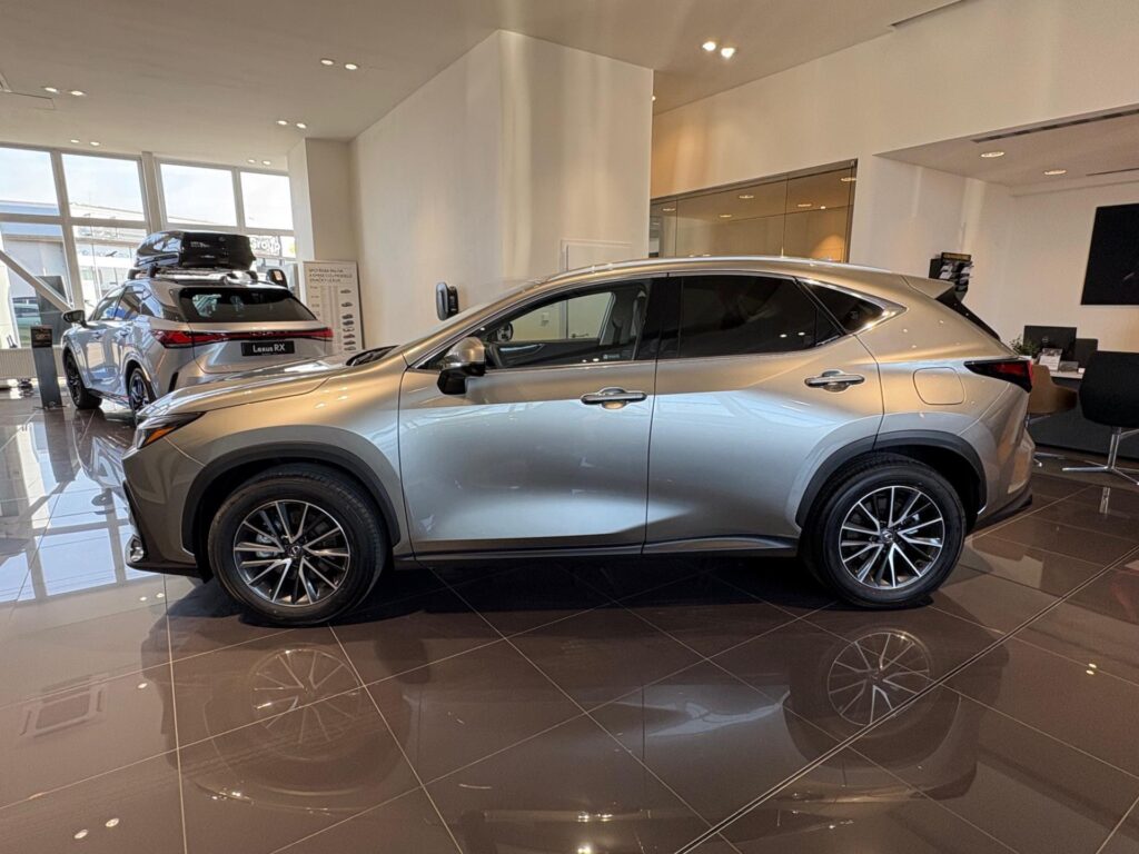 Lexus NX 350h  EXECUTIVE (2x4)
