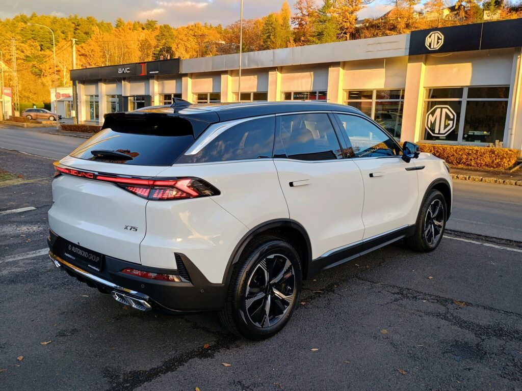 BAIC X7  ALL IN 1.5T 130kW 4×2 7DCT
