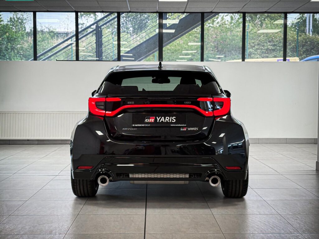 Toyota GR Yaris  1.6 6MT  Dynamic VIP