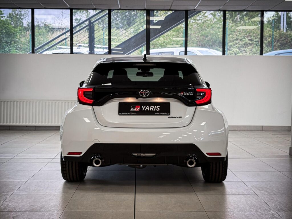 Toyota GR Yaris  1.6 6MT  Dynamic