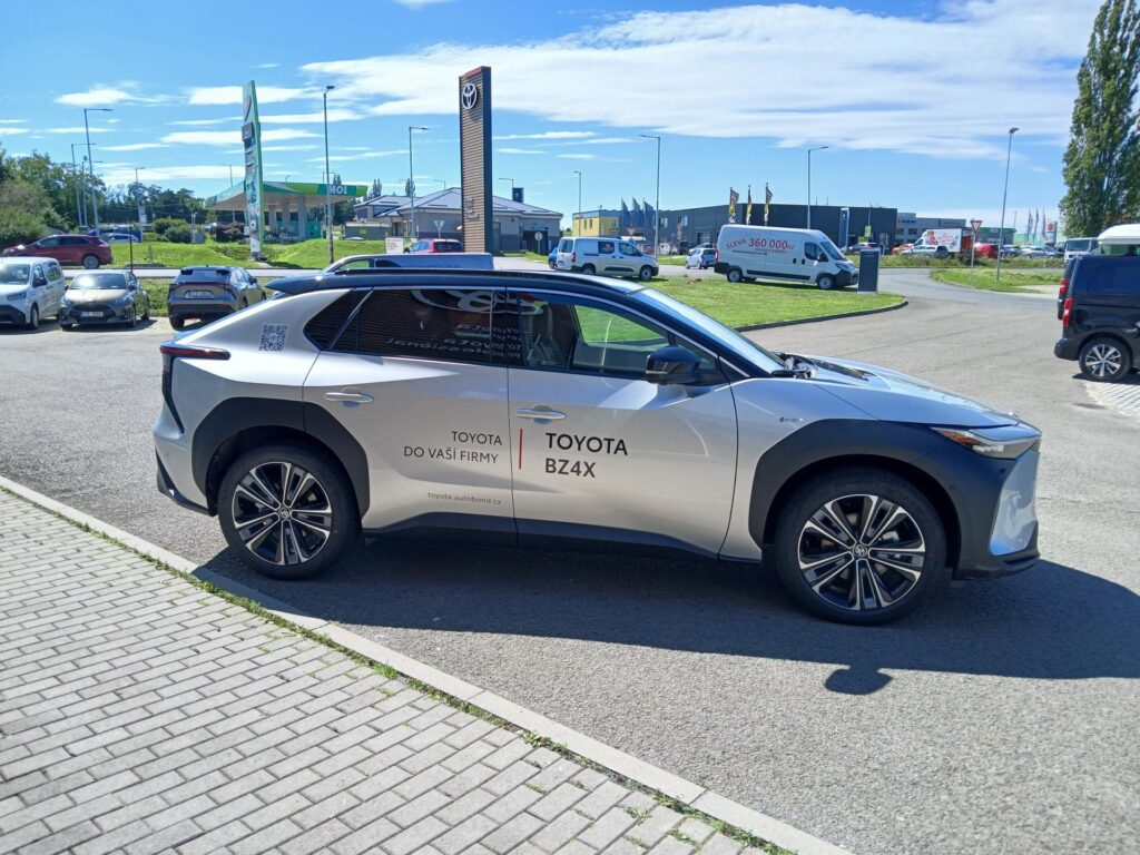 Toyota bZ4X  Electric Motor 4x4 Executive