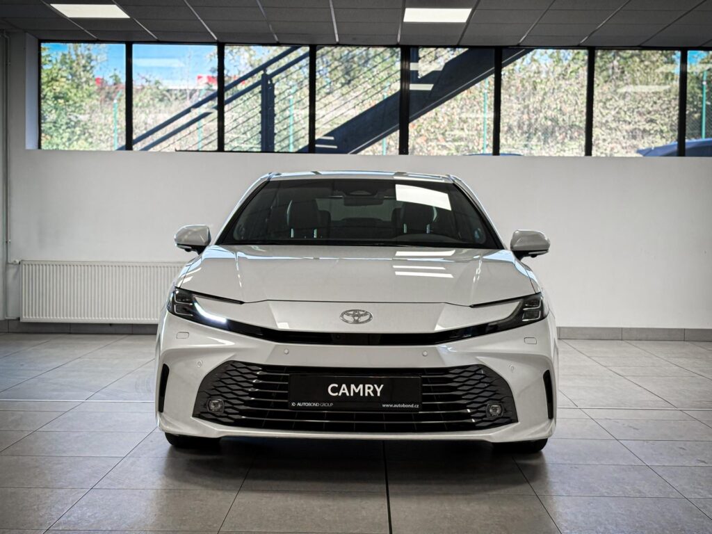 Toyota Camry  2.5 HEV Executive