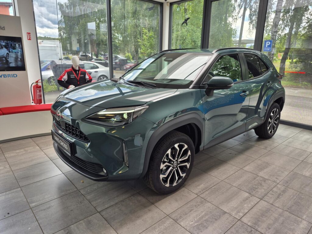 Toyota Yaris Cross  Style 4x4 1.5 Hybrid 130 (130 k)