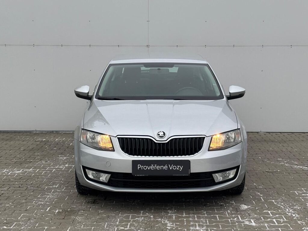 Škoda Octavia  1.6 TDI / 77 kW