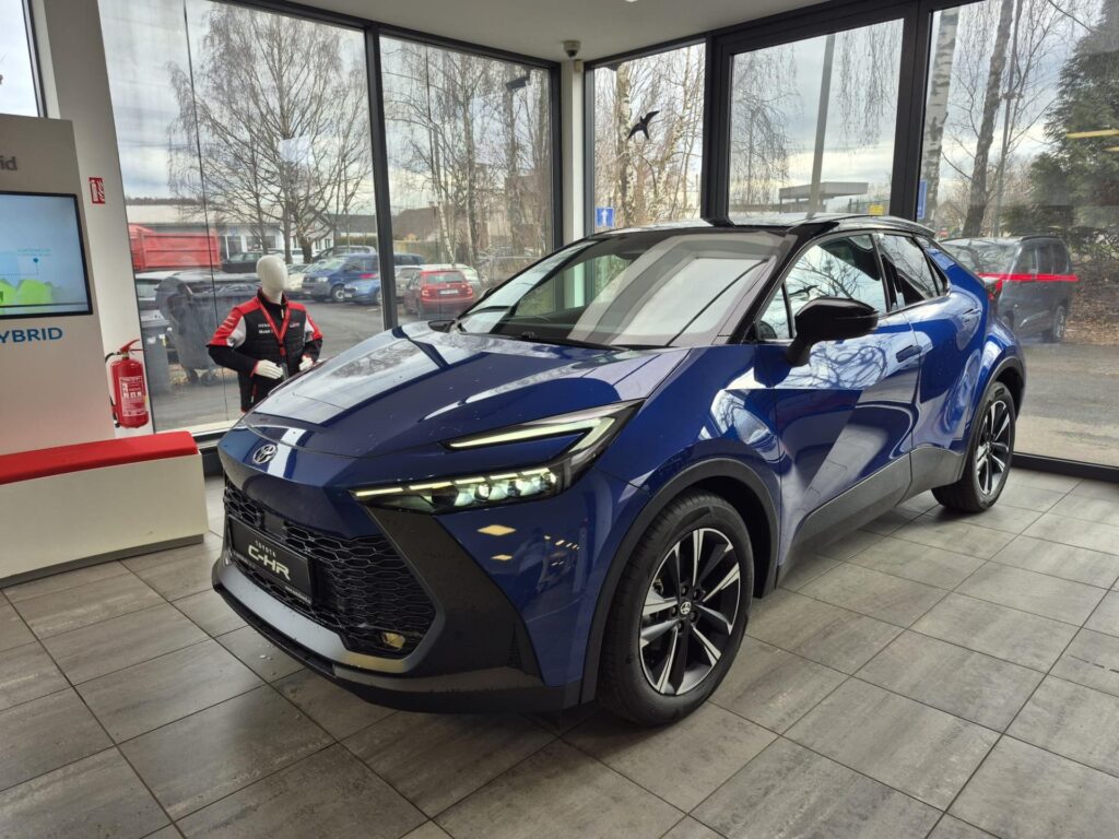 Toyota C-HR  Style 1.8 Hybrid (140 k)