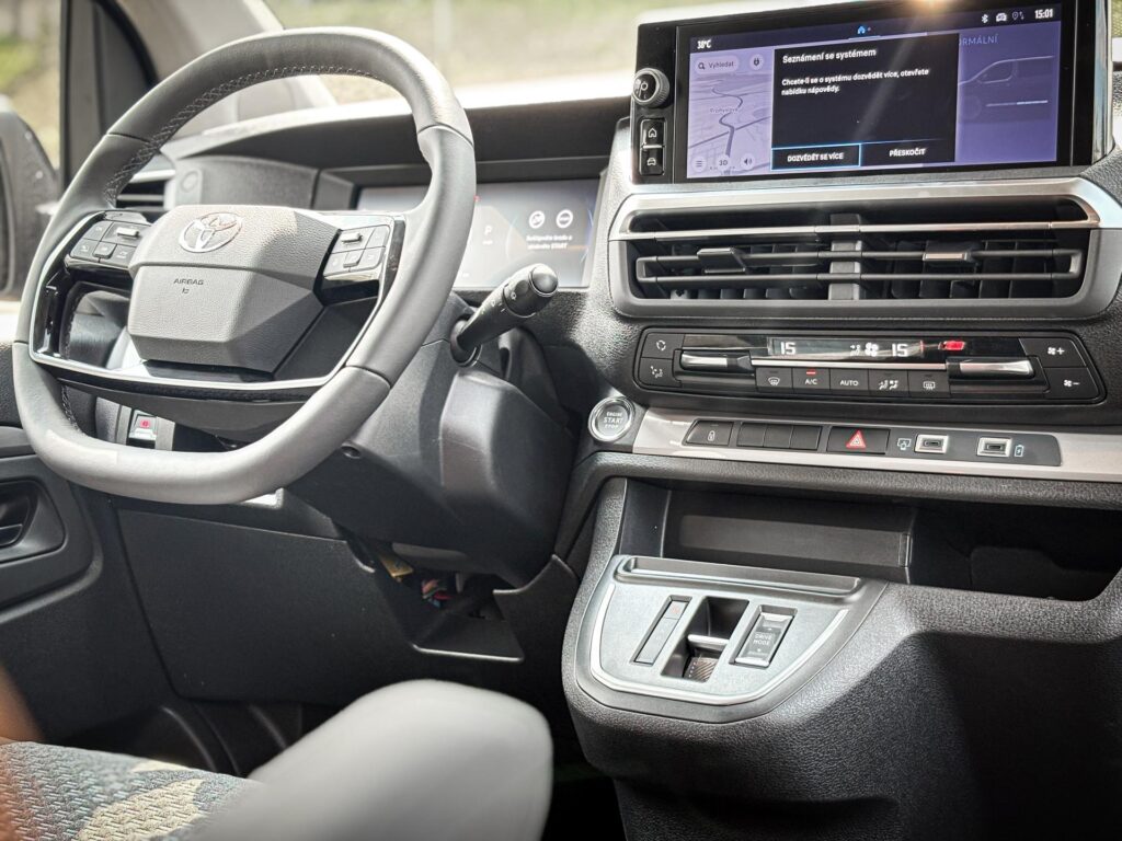 Toyota Proace Verso  8 míst, BEV , E-Toggle, Family