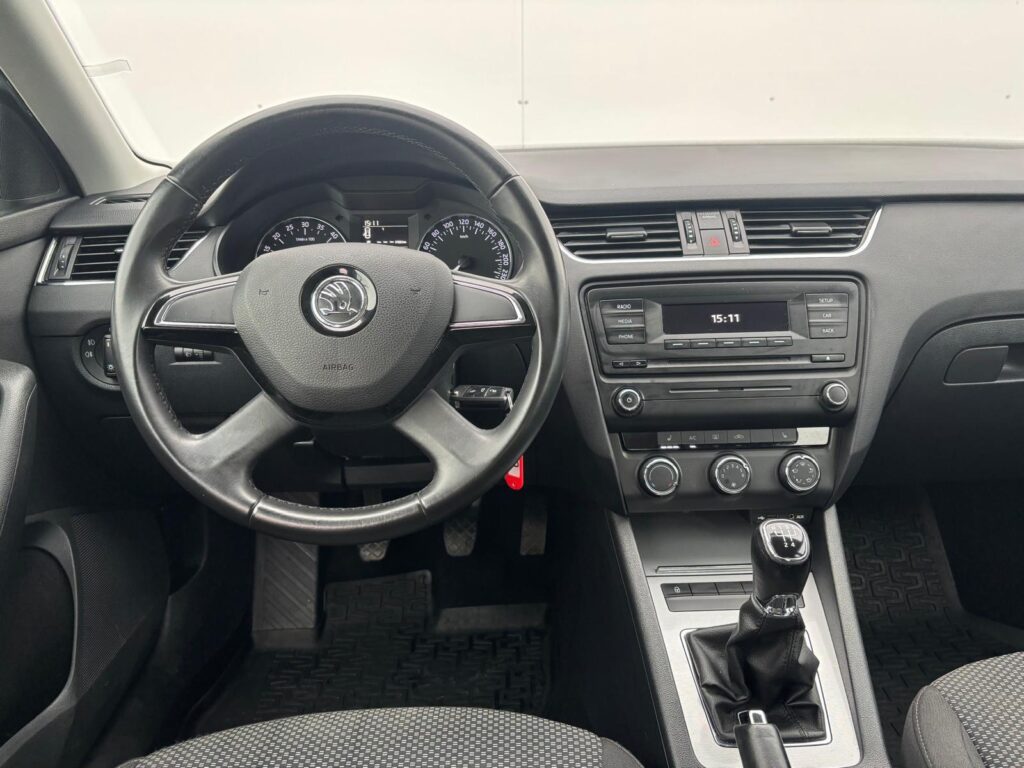 Škoda Octavia  1.6 TDI / 77 kW