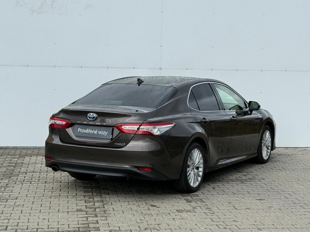 Toyota Camry  2.5 e-CVT HSD Executive