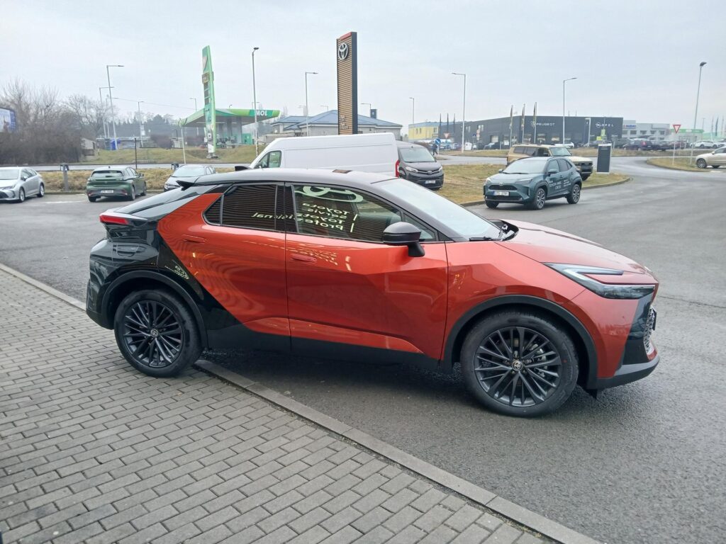 Toyota C-HR  2.0 PHEV