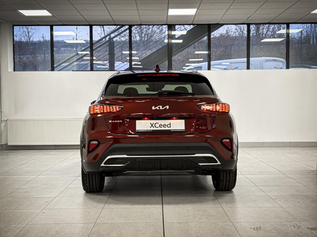 KIA XCeed  1,6 T-GDi GPF 7DCT STEEL EDITION 132 KW