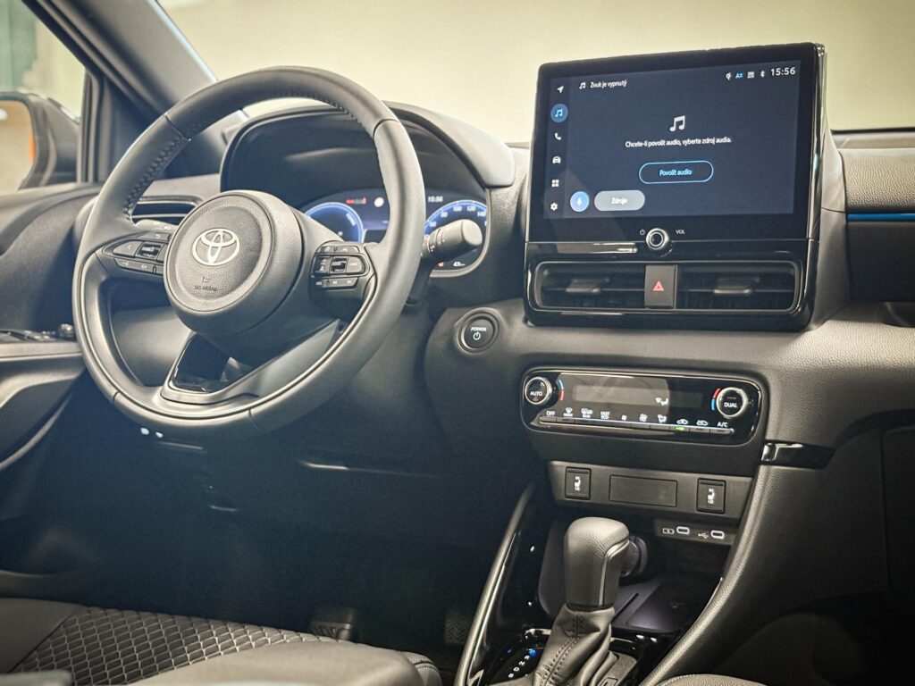 Toyota Yaris  1.5 HEV 130 e-CVT Premiere edition