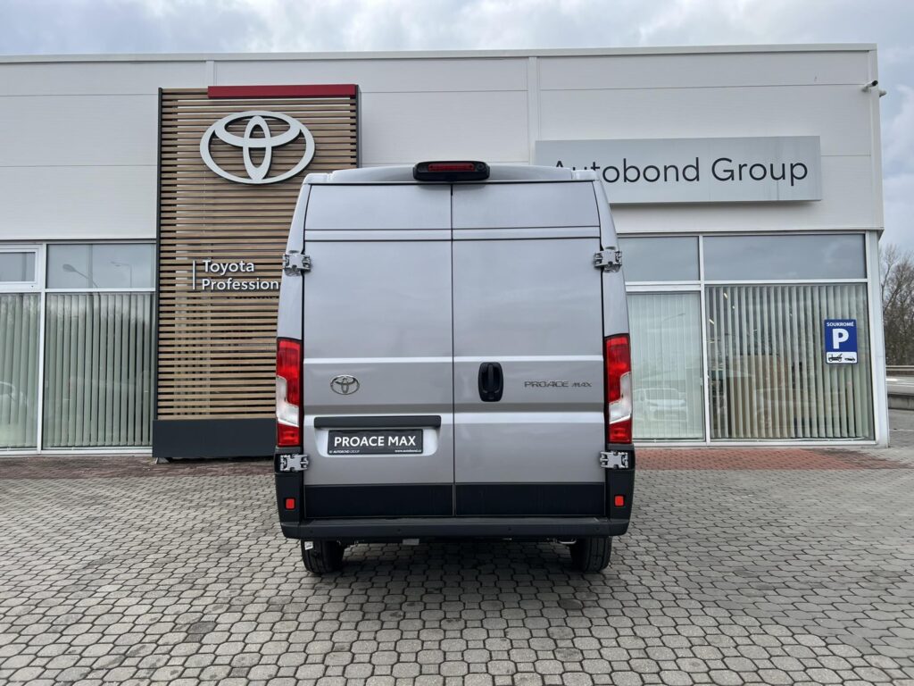 Toyota Proace Max  2.2 D 140 HP 6MT L3H2 Comfort