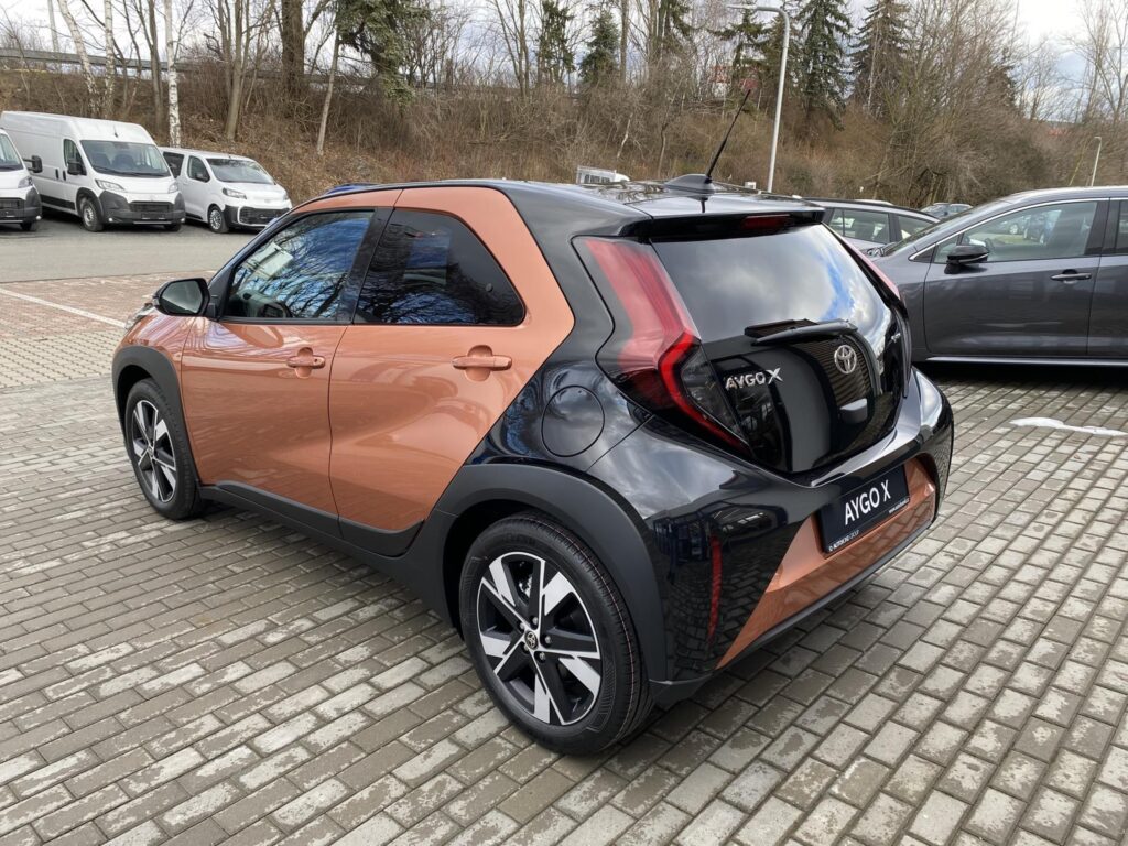 Toyota Aygo X  1.5 HEV STYLE