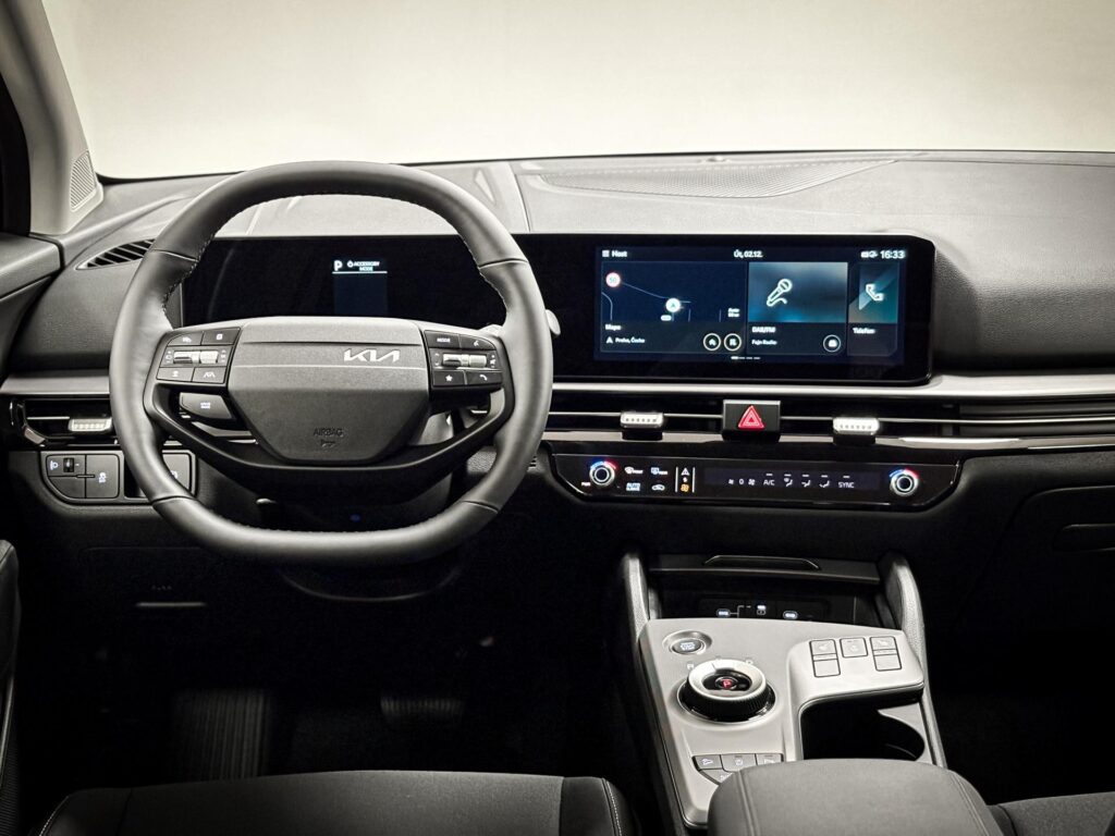 KIA Sportage  1,6 T-GDi GPF 4x2 7DCT EXCLUSIVE (2027)