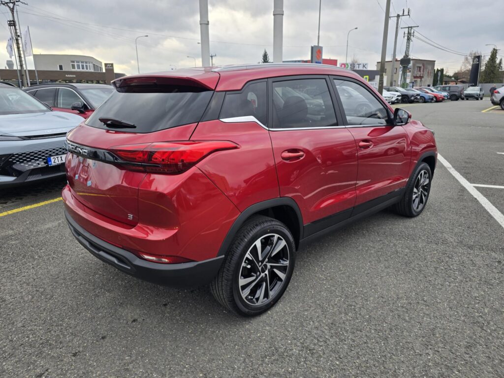 BAIC X35  1.5T 100kW 6MT 4x2