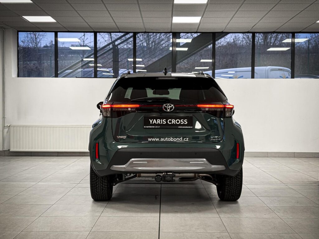 Toyota Yaris Cross  SUV, 1.5 Hybrid e-CVT (4x4) Executive