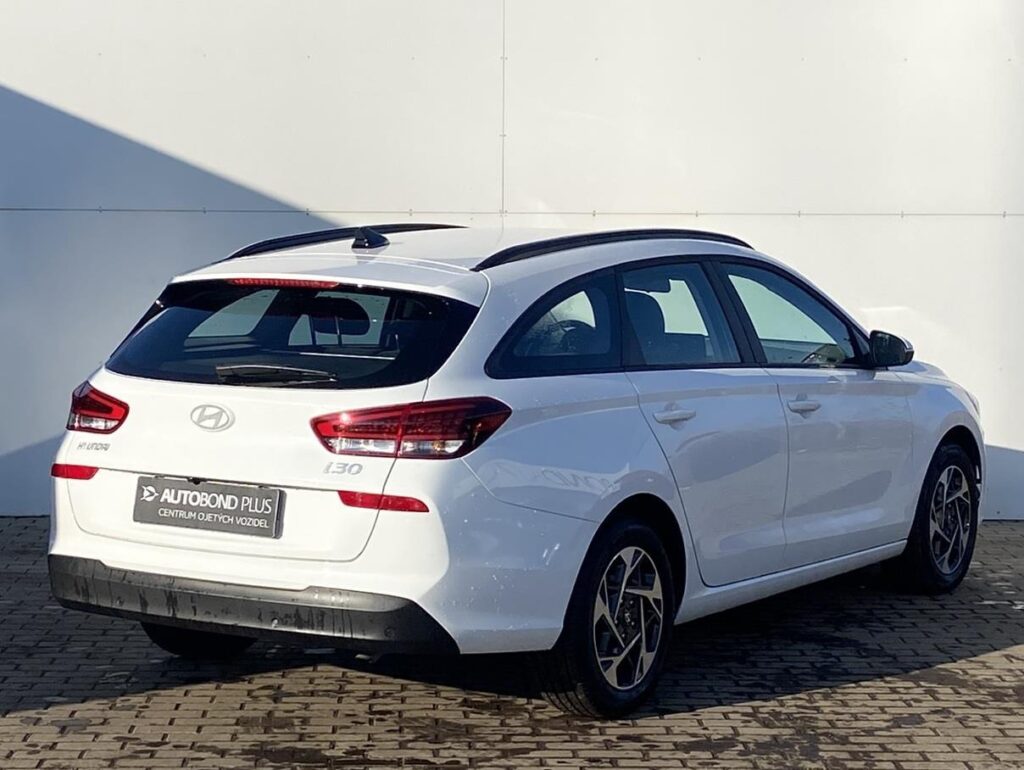 Hyundai i30  1.5 CVVT 71kW Smart