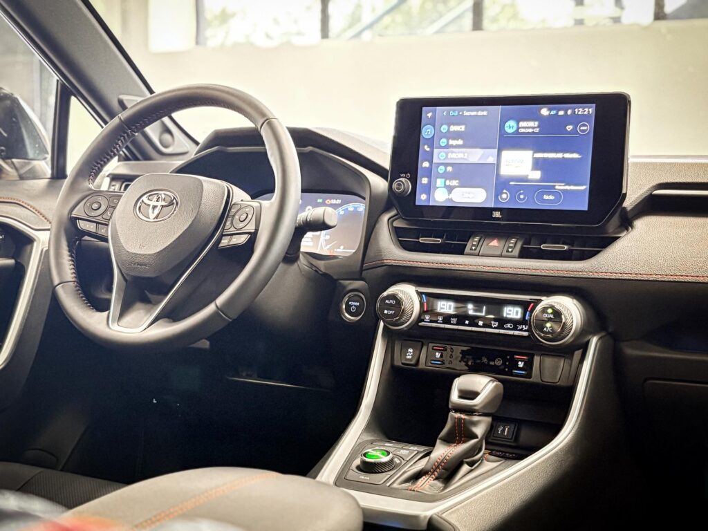 Toyota RAV4  SUV, 2.5 Plug-in Hybrid (4x4), Executive