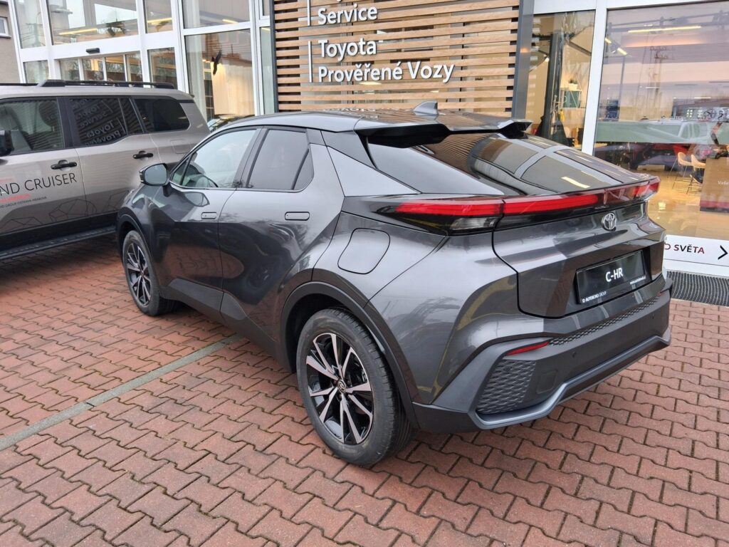 Toyota C-HR  2,0 PHEV 4X2 STYLE