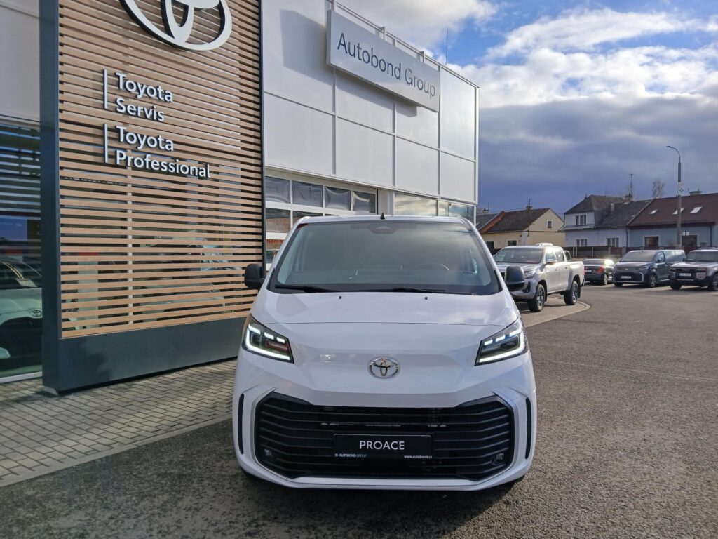 Toyota ProAce  2.2 D, 8st. AT, L2 Comfort