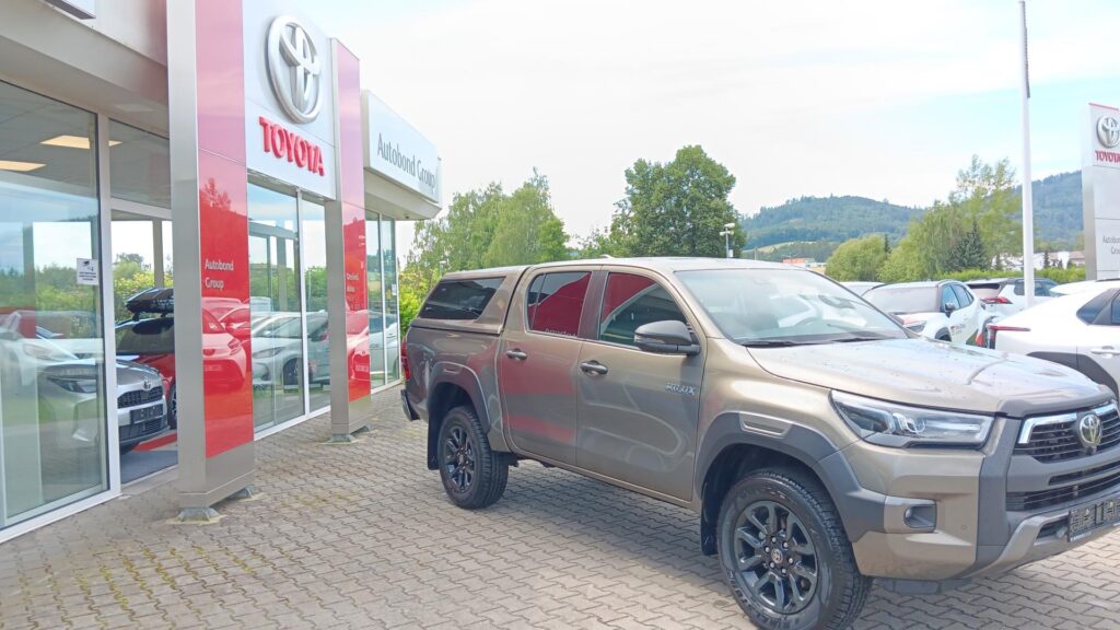Toyota Hilux  2.8 6AT - Invincible Hybrid 48V