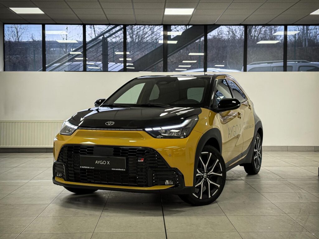 Toyota Aygo X  1.5 Hybrid, e-CVT, GR SPORT