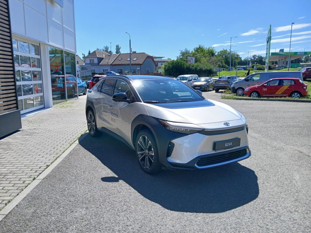 Toyota bZ4X  Electric Motor 4x4 Executive