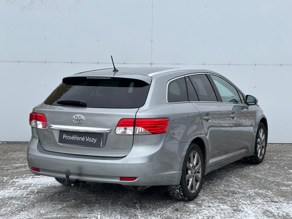 Toyota Avensis  1.8 VVT-i 108kW
