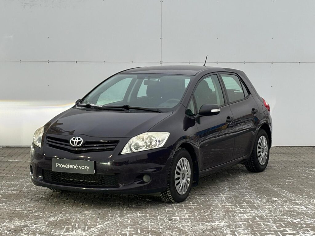 Toyota Auris  1.33 VVT-i Terra Cool