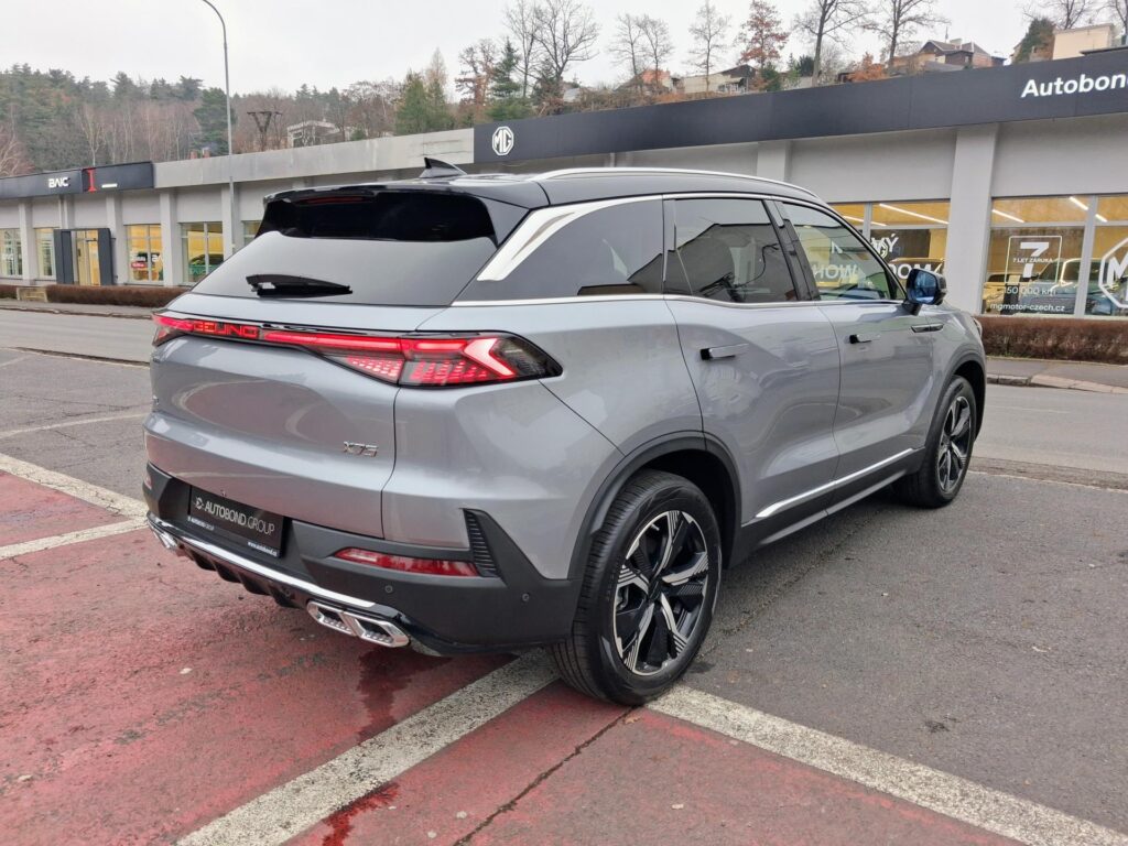 BAIC X7  ALL IN 1.5T 130kW 4×2 7DCT